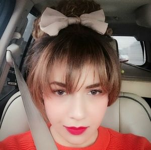 Meet your Posher, Vida